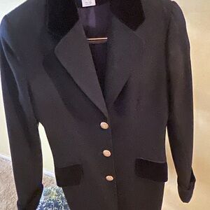 Giorgio Armani Blue Blazer with Velvet Accents brand new size 6-10 Tailored cut